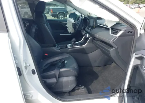 2020 Toyota Rav4 Xle Premium z USA, uszkodzony, nr VIN 2T3C1RFV9LW065513